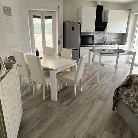 Aria Di Mare Lejlighed Lido di Ostia Eksteriør billede
